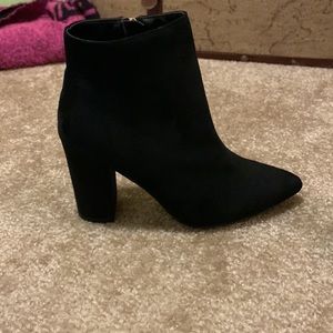 24 HOURS AND THEN ITS GONE! MOVING SALE!
Black suede booties!